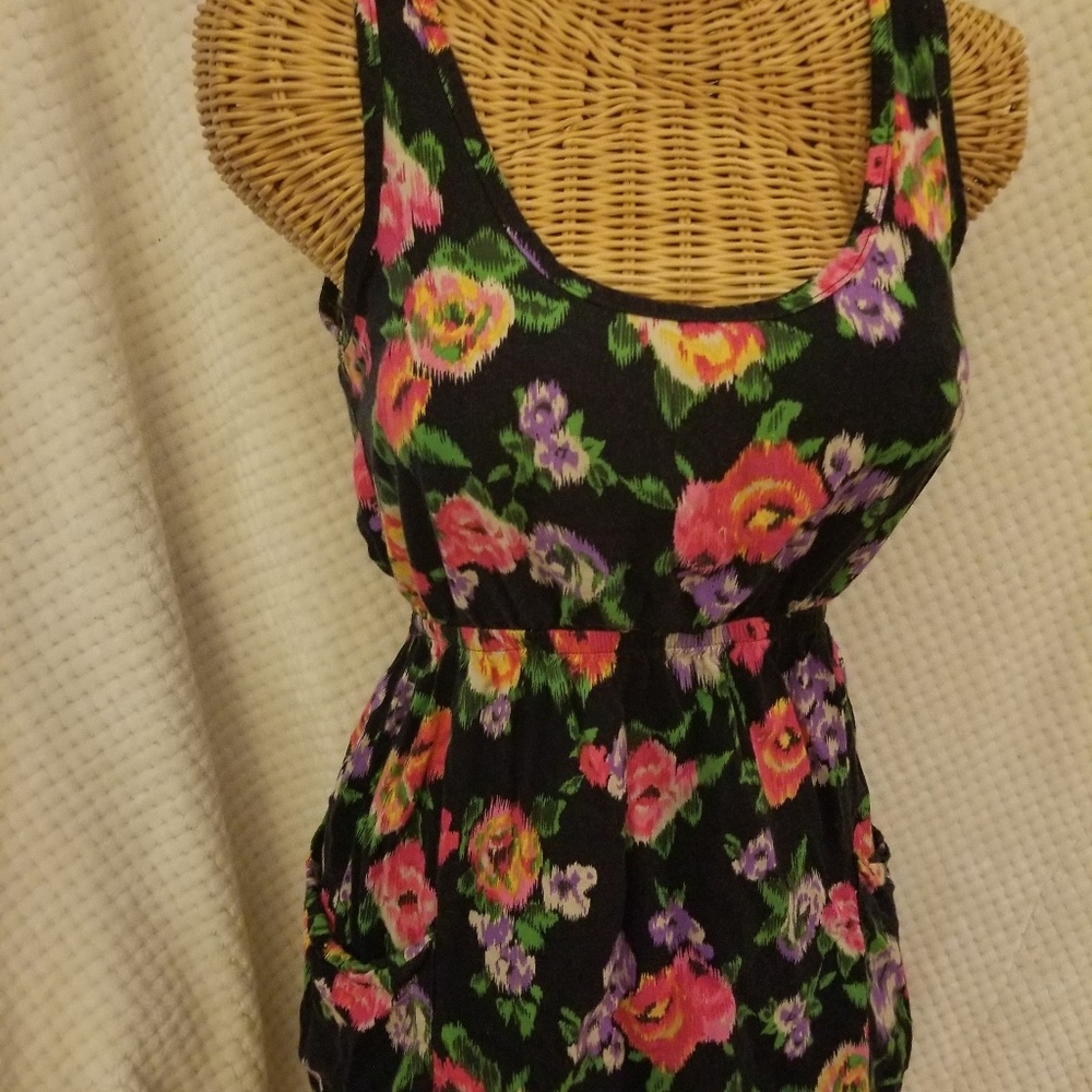 Floral tank